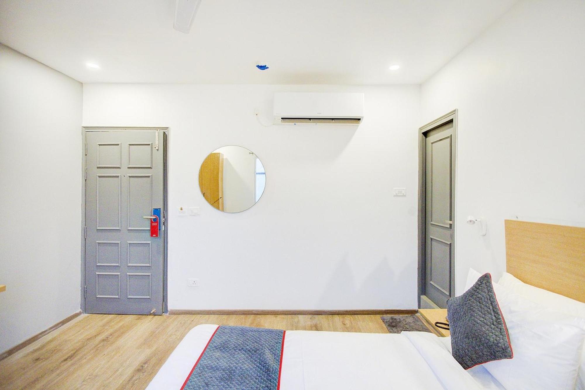 Townhouse Townhouse Atal Chowk Indirapuram Ghaziabad Buitenkant foto