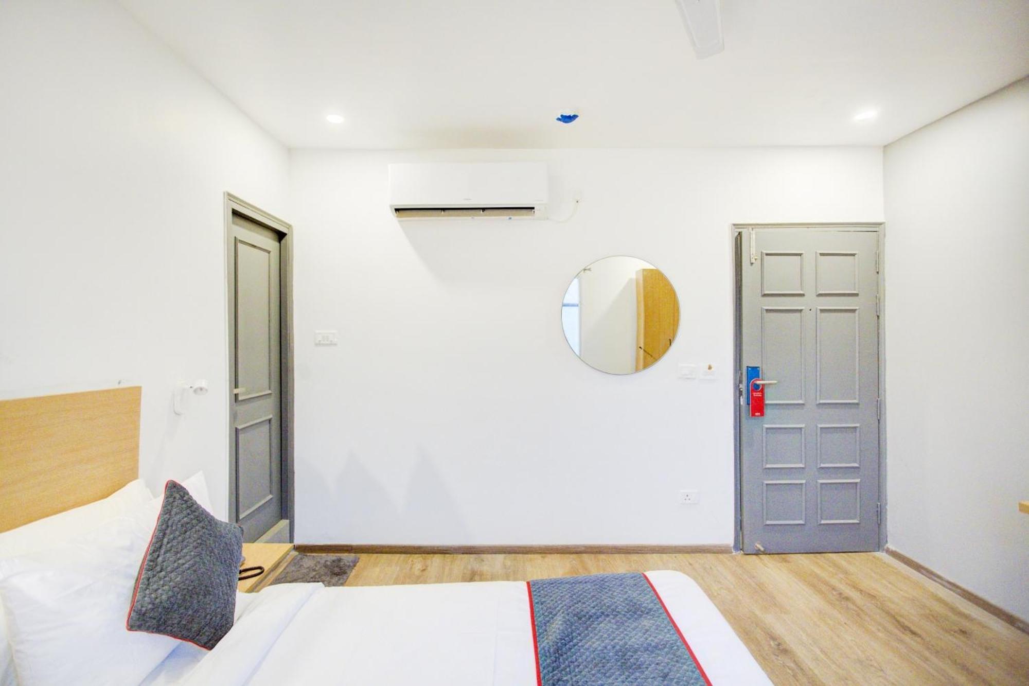 Townhouse Townhouse Atal Chowk Indirapuram Ghaziabad Buitenkant foto