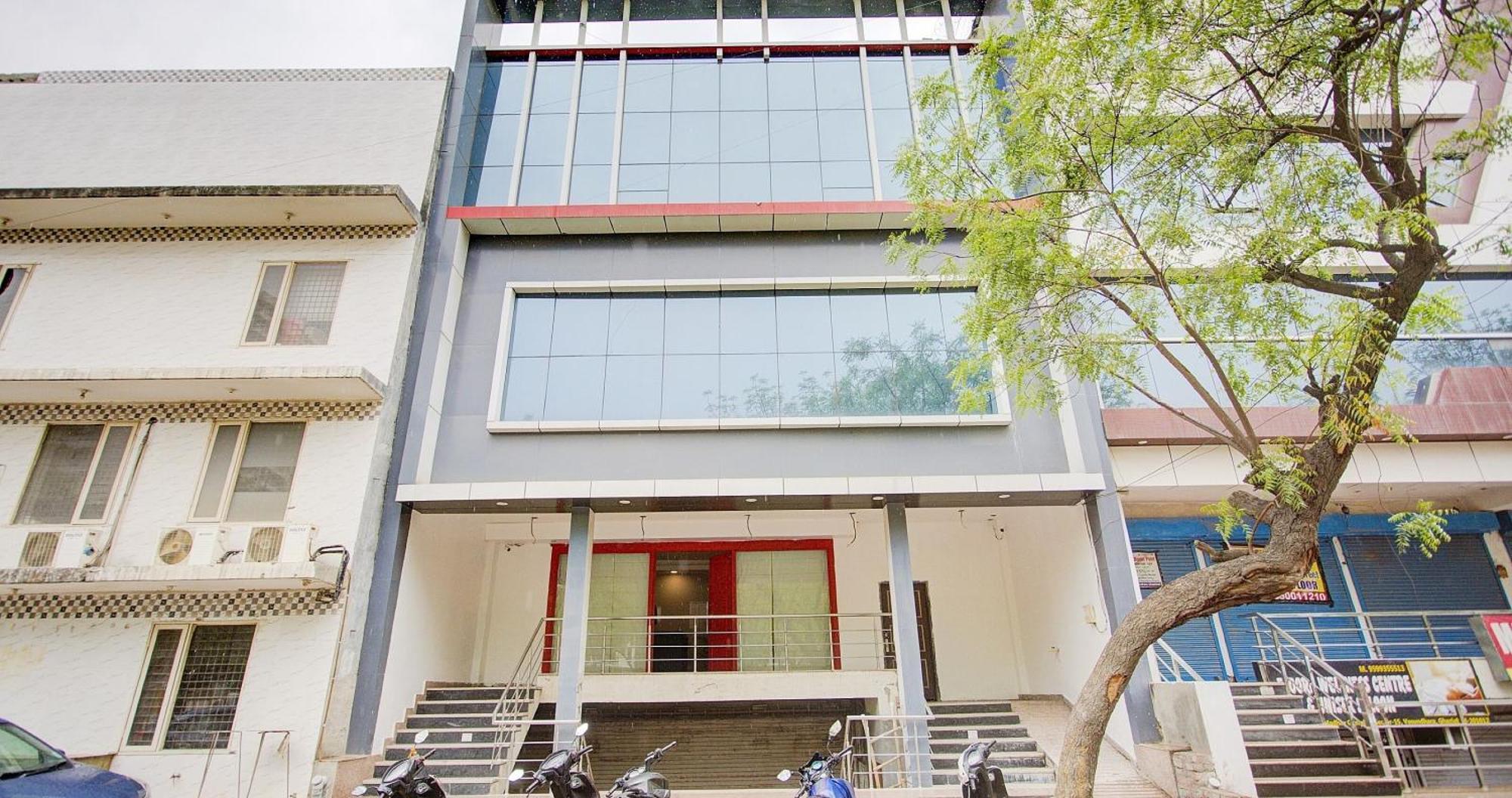 Townhouse Townhouse Atal Chowk Indirapuram Ghaziabad Buitenkant foto