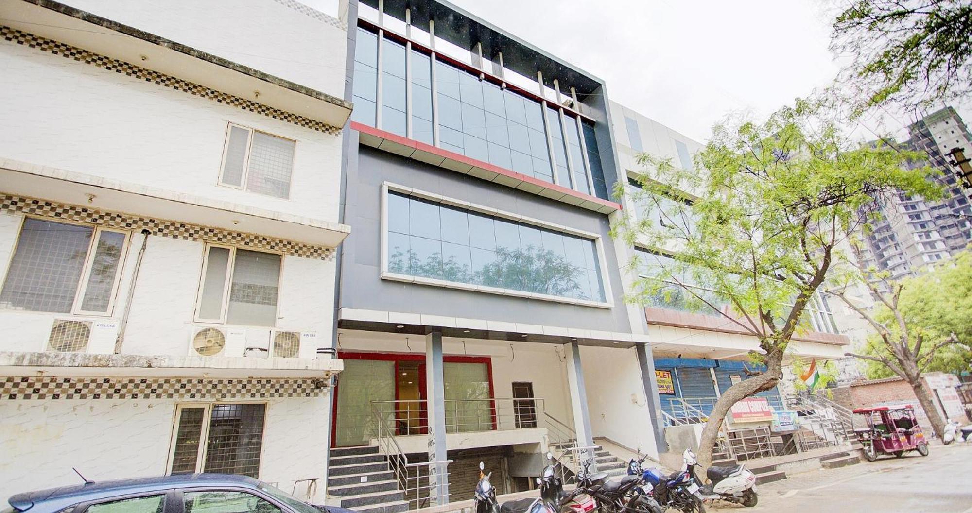 Townhouse Townhouse Atal Chowk Indirapuram Ghaziabad Buitenkant foto